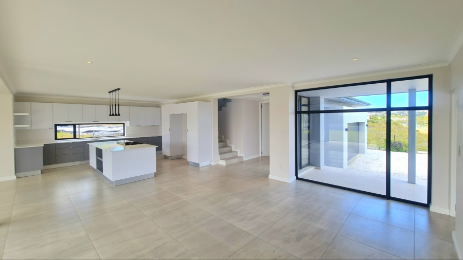 4 Bedroom Property for Sale in Baron View Western Cape